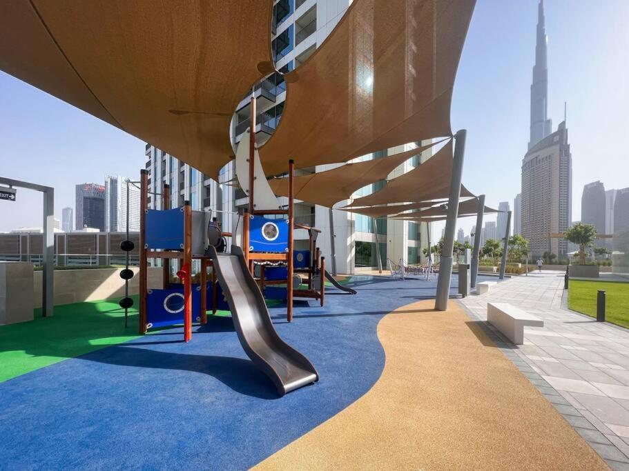 FIRST CLASS 2BR with Direct Access to Dubai Mall