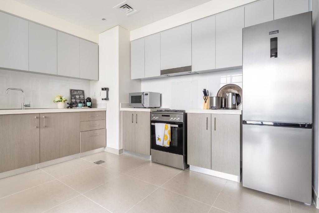 Frank Porter - Forte Tower 2