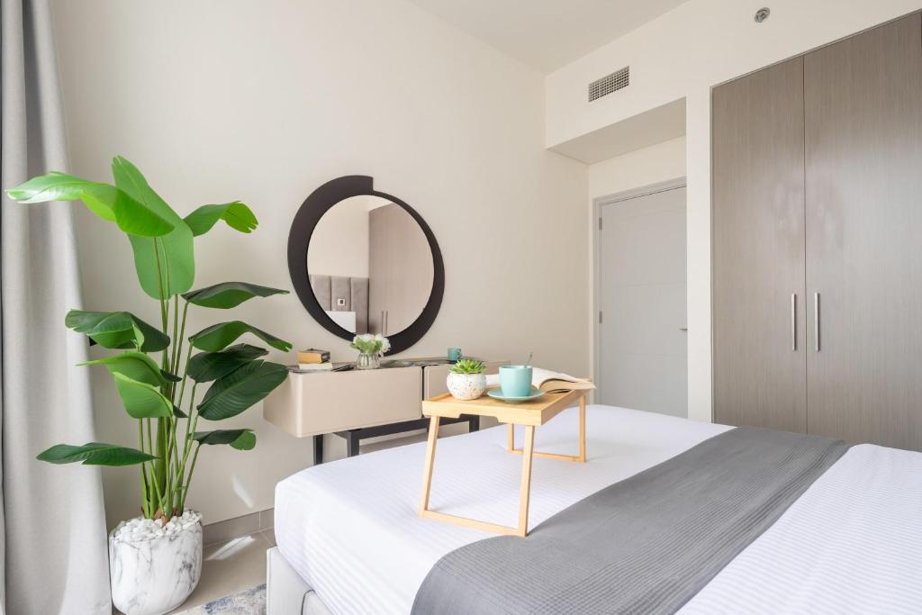 Frank Porter - Forte Tower 2