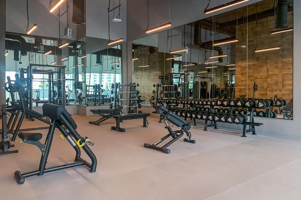 Frank Porter - Forte Tower 2