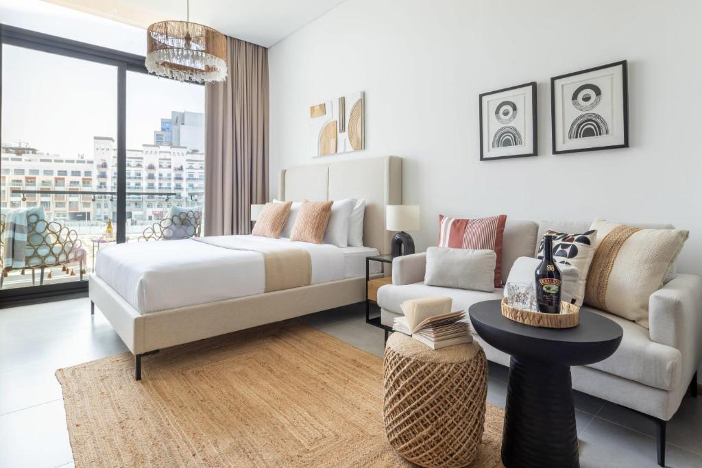 Frank Porter - Signature Livings