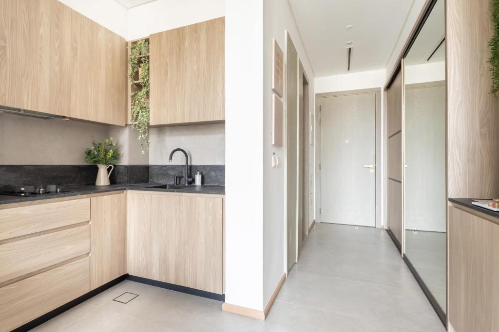 Frank Porter - Signature Livings