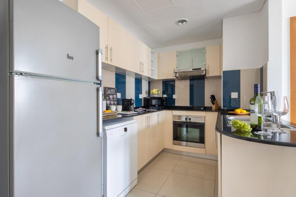 Frank Porter - Ocean Heights