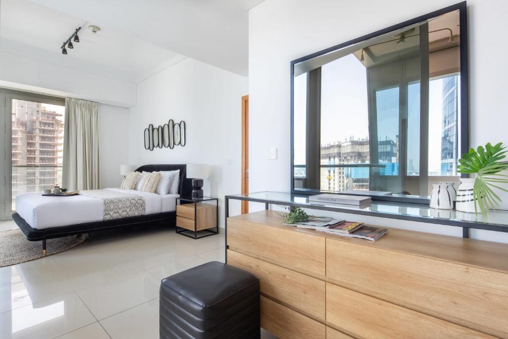 Frank Porter - Ocean Heights