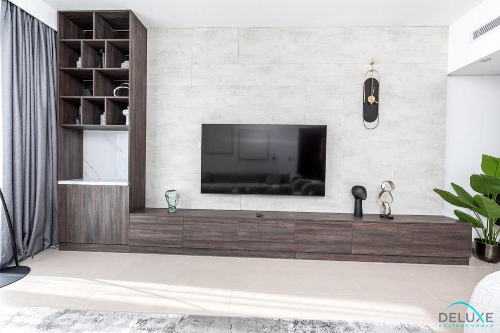 Cozy 1BR Apartment in BLVD Heights Tower 1, Downtown Dubai by Deluxe Holiday Homes