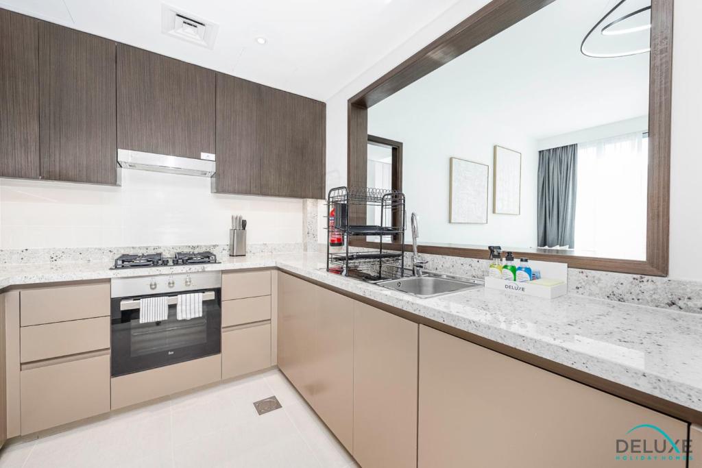 Cozy 1BR Apartment in BLVD Heights Tower 1, Downtown Dubai by Deluxe Holiday Homes