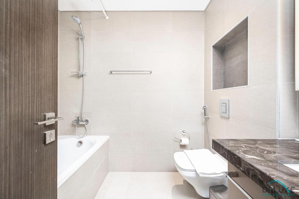 Cozy 1BR Apartment in BLVD Heights Tower 1, Downtown Dubai by Deluxe Holiday Homes