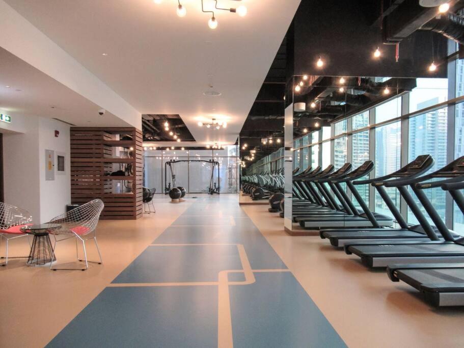 FIRST CLASS 3BR with Amazing Views of Marina