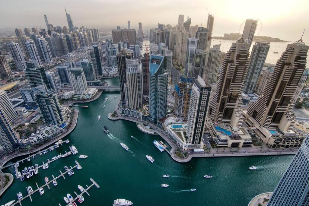 FIRST CLASS 3BR with Amazing Views of Marina