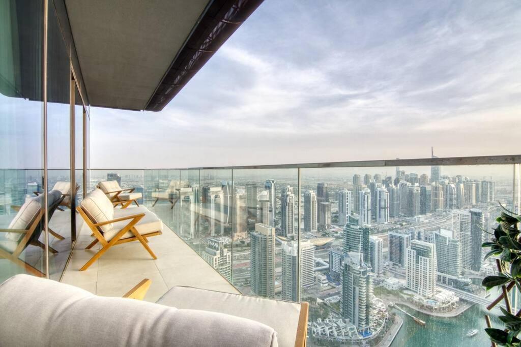 FIRST CLASS 3BR with Amazing Views of Marina