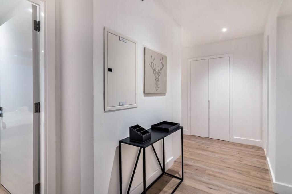 FIRST CLASS 3BR with Amazing Views of Marina