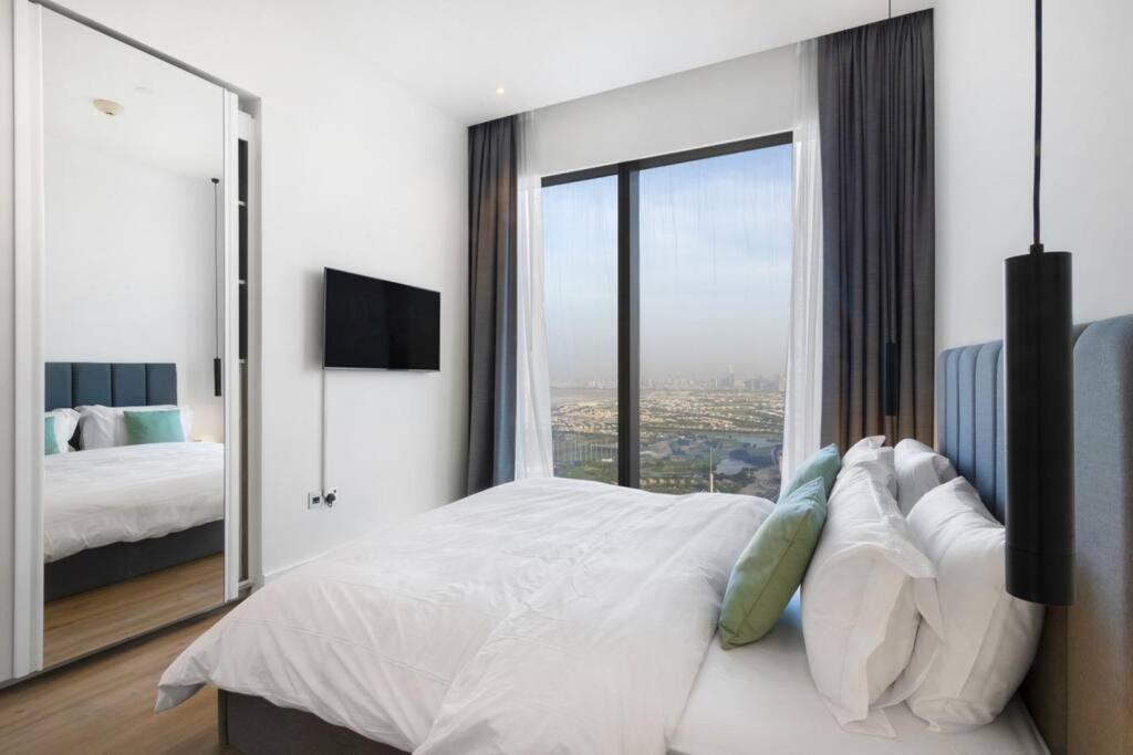 FIRST CLASS 3BR with Amazing Views of Marina