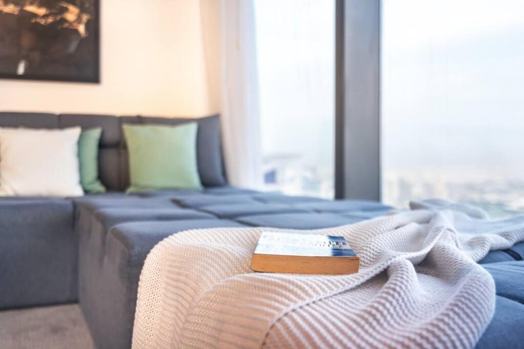 FIRST CLASS 3BR with Amazing Views of Marina