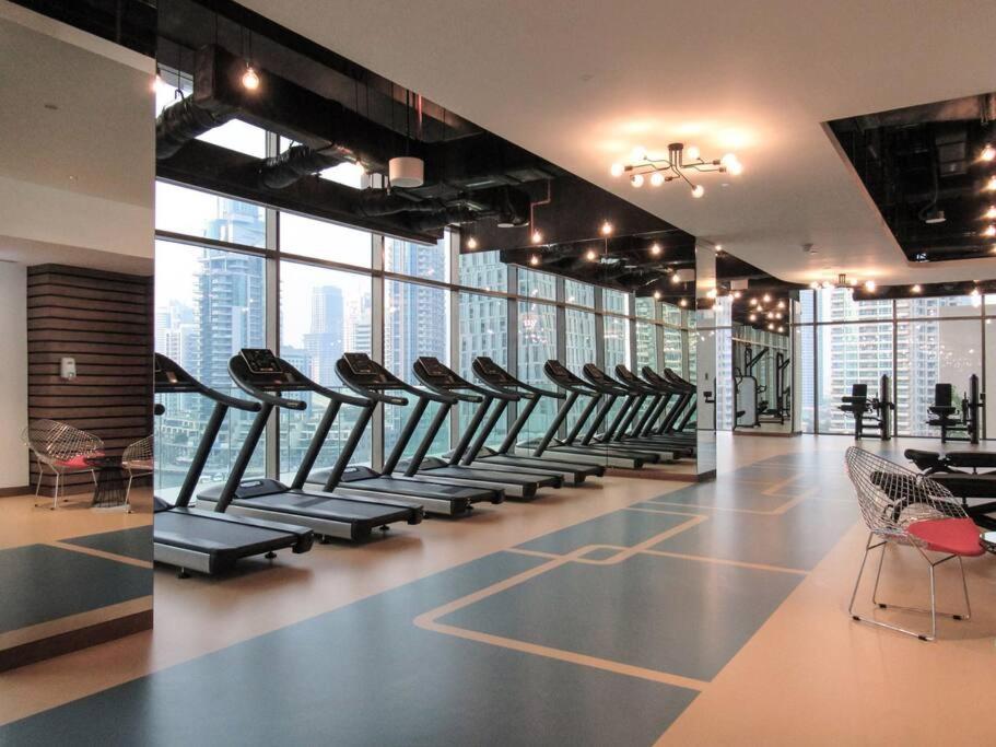 FIRST CLASS 3BR with Amazing Views of Marina