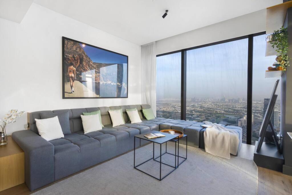 FIRST CLASS 3BR with Amazing Views of Marina