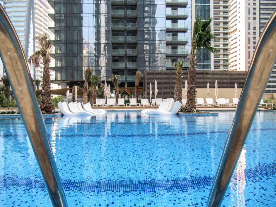 FIRST CLASS 3BR with Amazing Views of Marina