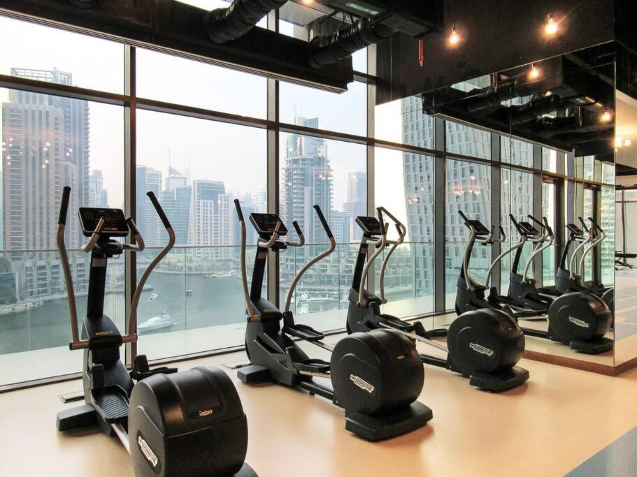 FIRST CLASS 3BR with Amazing Views of Marina