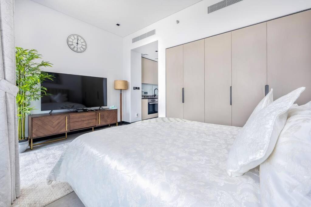 Exclusive Studio Apartment in 15 Northside Businessbay