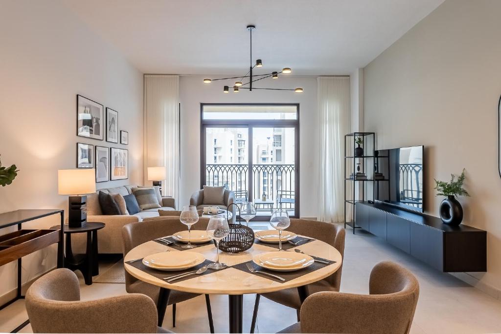 Newly furnished 1BDR Apartment I Madinat Jumeirah Living