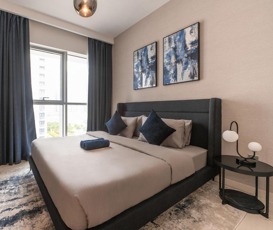 Luxury 1BR Apartment with Private Beach Access