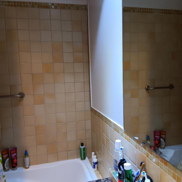 Remarkable 2-Bed Apartment in Dubai