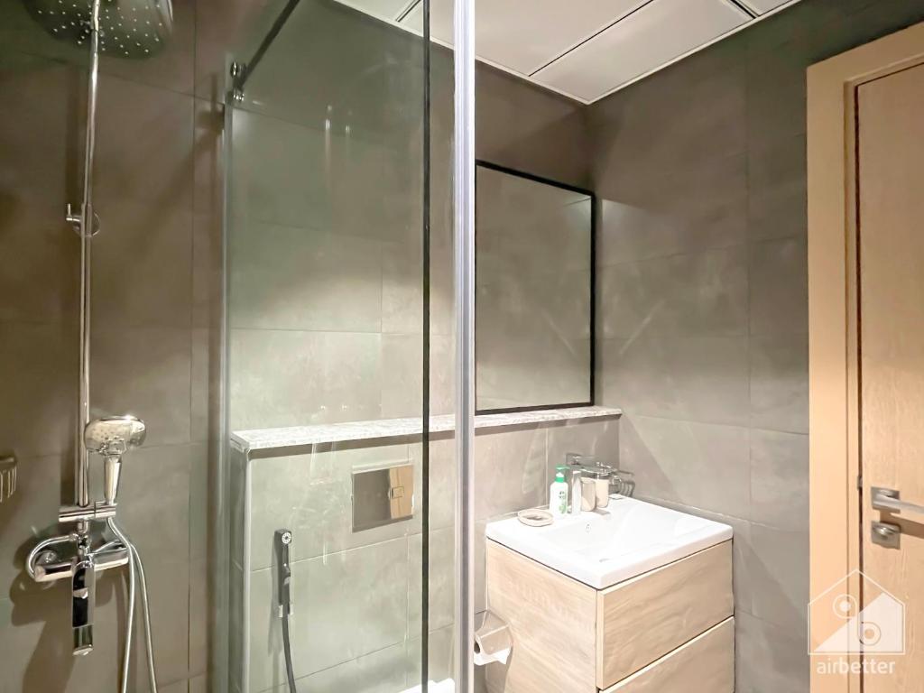 Cozy & Chic Apartment in JVC Dubai