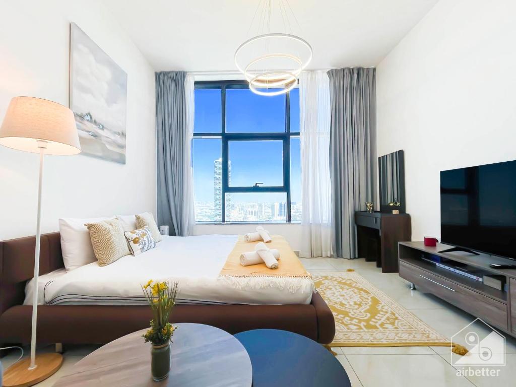 Cozy & Chic Apartment in JVC Dubai