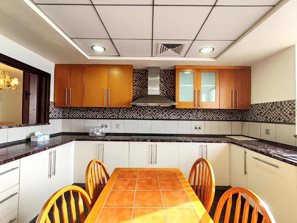 Marble upgraded Sea front 6 bedroom Penthouse on JBR beach