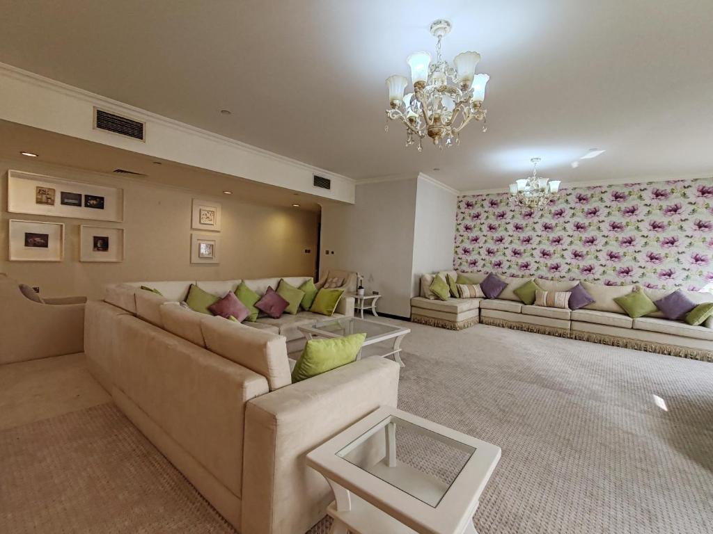 Marble upgraded Sea front 6 bedroom Penthouse on JBR beach