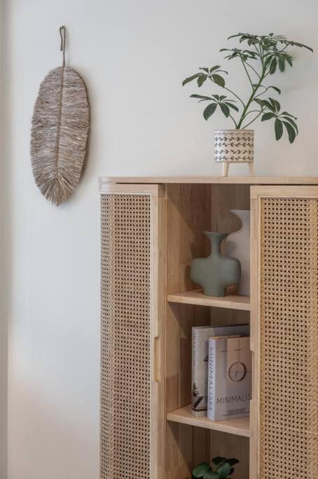 Luxury Living,BUSINESS BAY