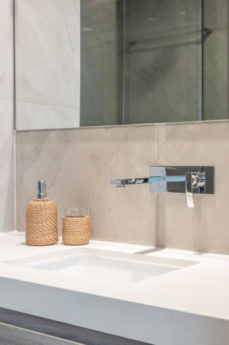 Luxury Living,BUSINESS BAY