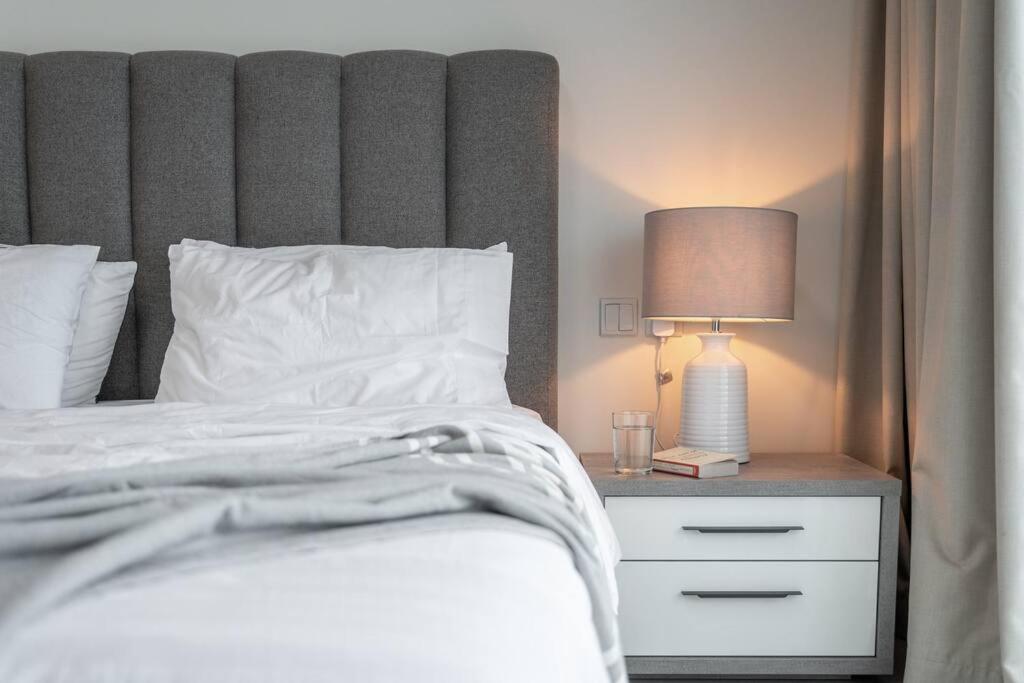 Luxury Living,BUSINESS BAY