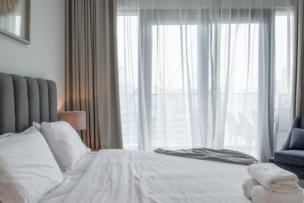 Luxury Living,BUSINESS BAY