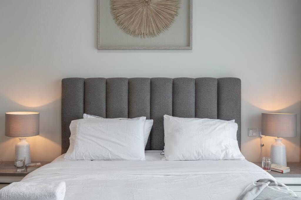 Luxury Living,BUSINESS BAY