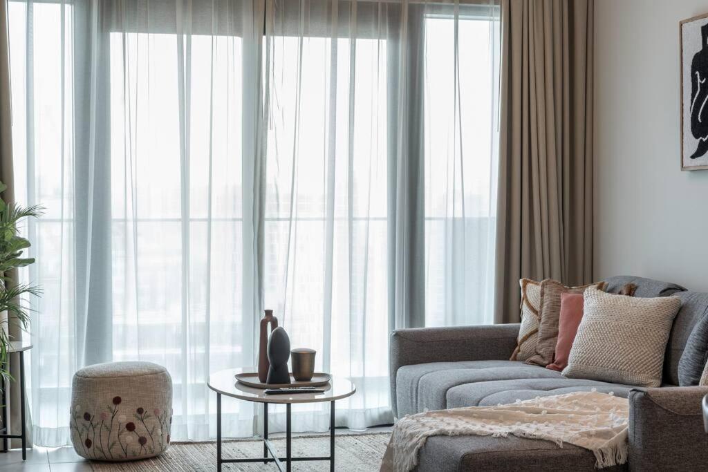 Luxury Living,BUSINESS BAY