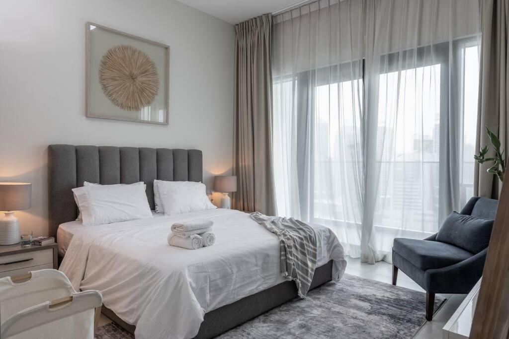 Luxury Living,BUSINESS BAY