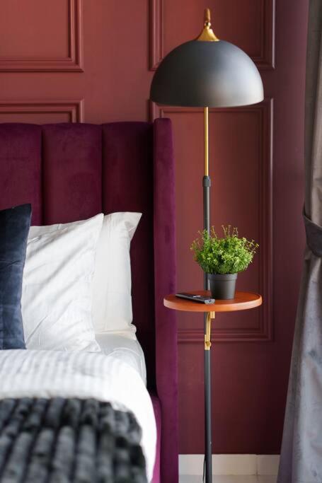 5 Star Living Infinity Pool with Burj Khalifa view