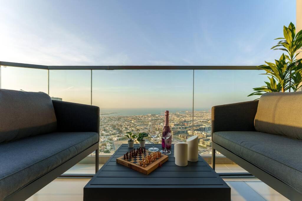 5 Star Living Infinity Pool with Burj Khalifa view