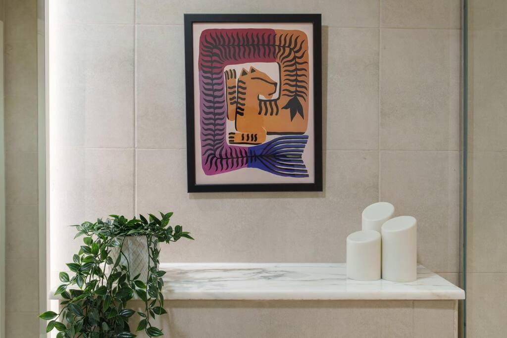 5 Star Living Infinity Pool with Burj Khalifa view