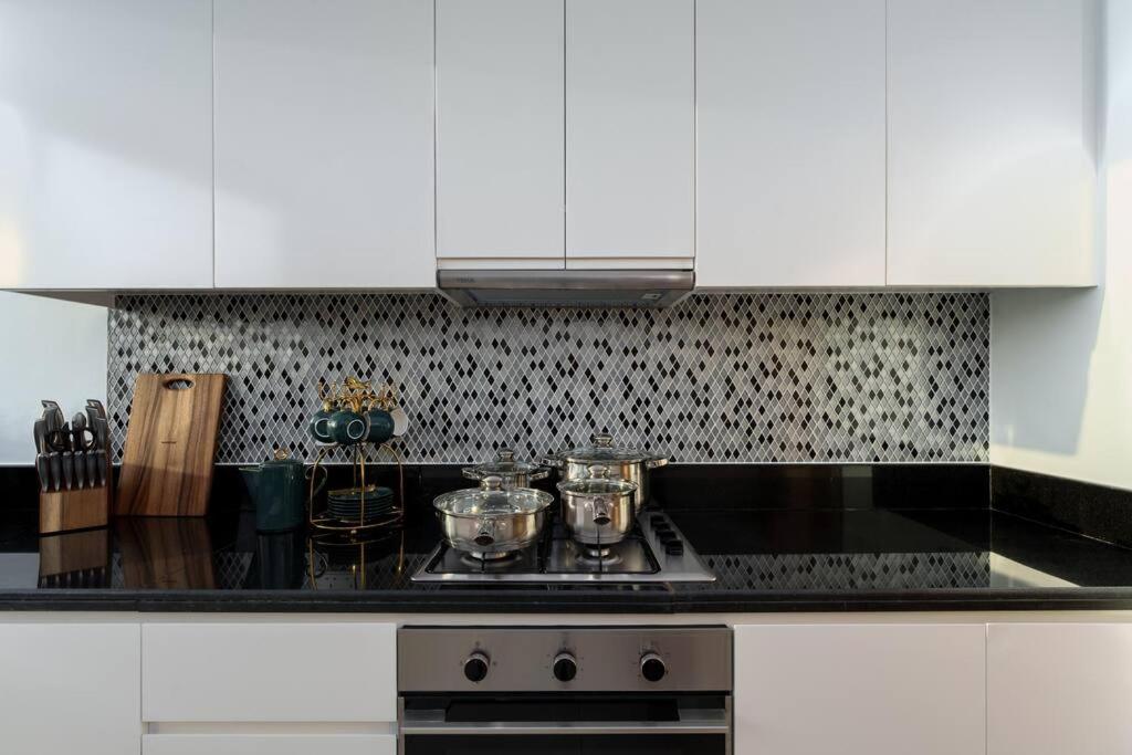 5 Star Living Infinity Pool with Burj Khalifa view