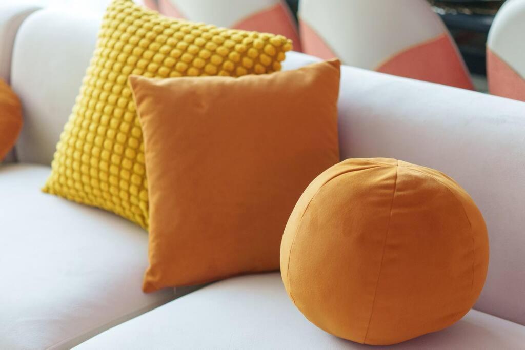 5 Star Living Infinity Pool with Burj Khalifa view