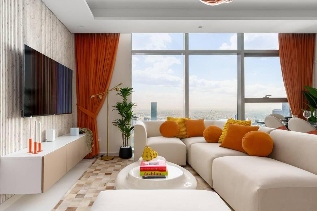 5 Star Living Infinity Pool with Burj Khalifa view