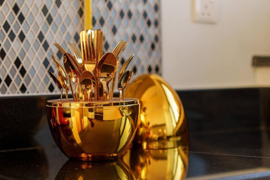 5 Star Living Infinity Pool with Burj Khalifa view