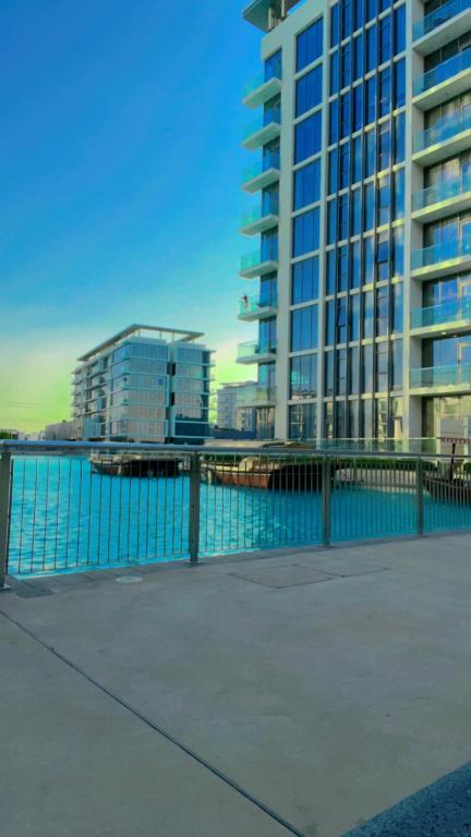 هتل لاگژیروس وان بد روم آپارتمانز ایز دیستریکت وان - LUXURIOUS ONE BEDROOM APARTMENTS IS DISTRICT 1