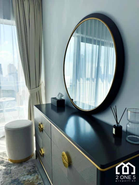 Stylish 2 Bedroom apartment with Dubai Marina View