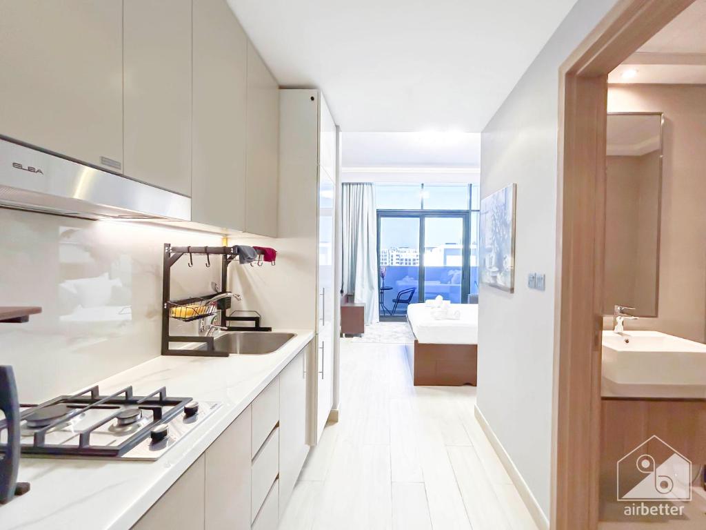 Amazing stay at the Riviera with Balcony - Dubai