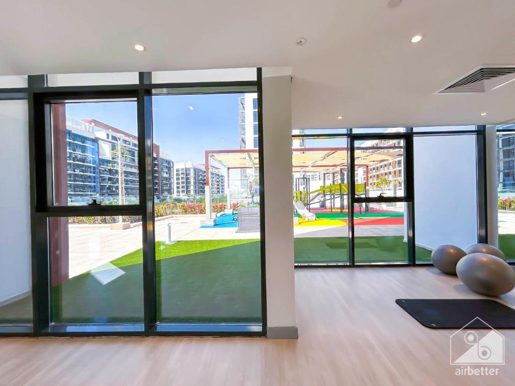 Amazing stay at the Riviera with Balcony - Dubai