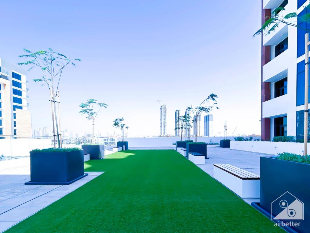 Amazing stay at the Riviera with Balcony - Dubai