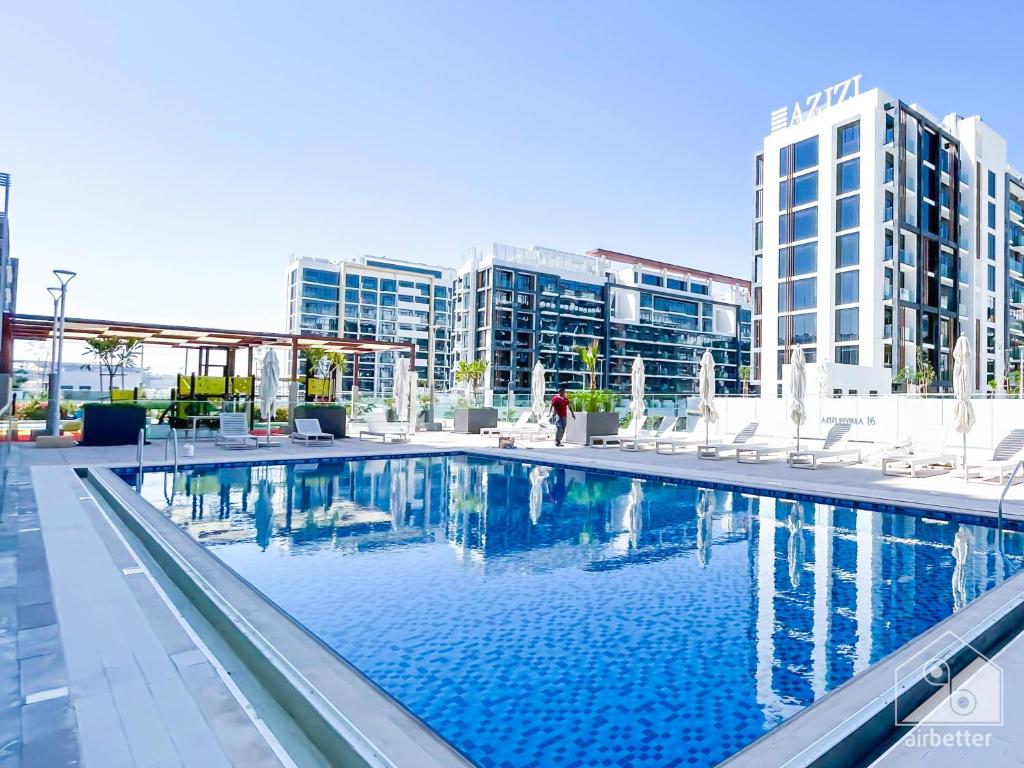 Amazing stay at the Riviera with Balcony - Dubai