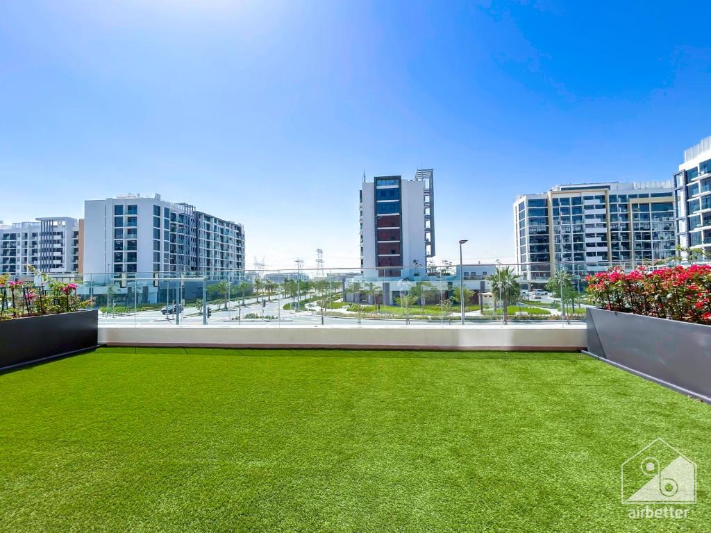 Amazing stay at the Riviera with Balcony - Dubai